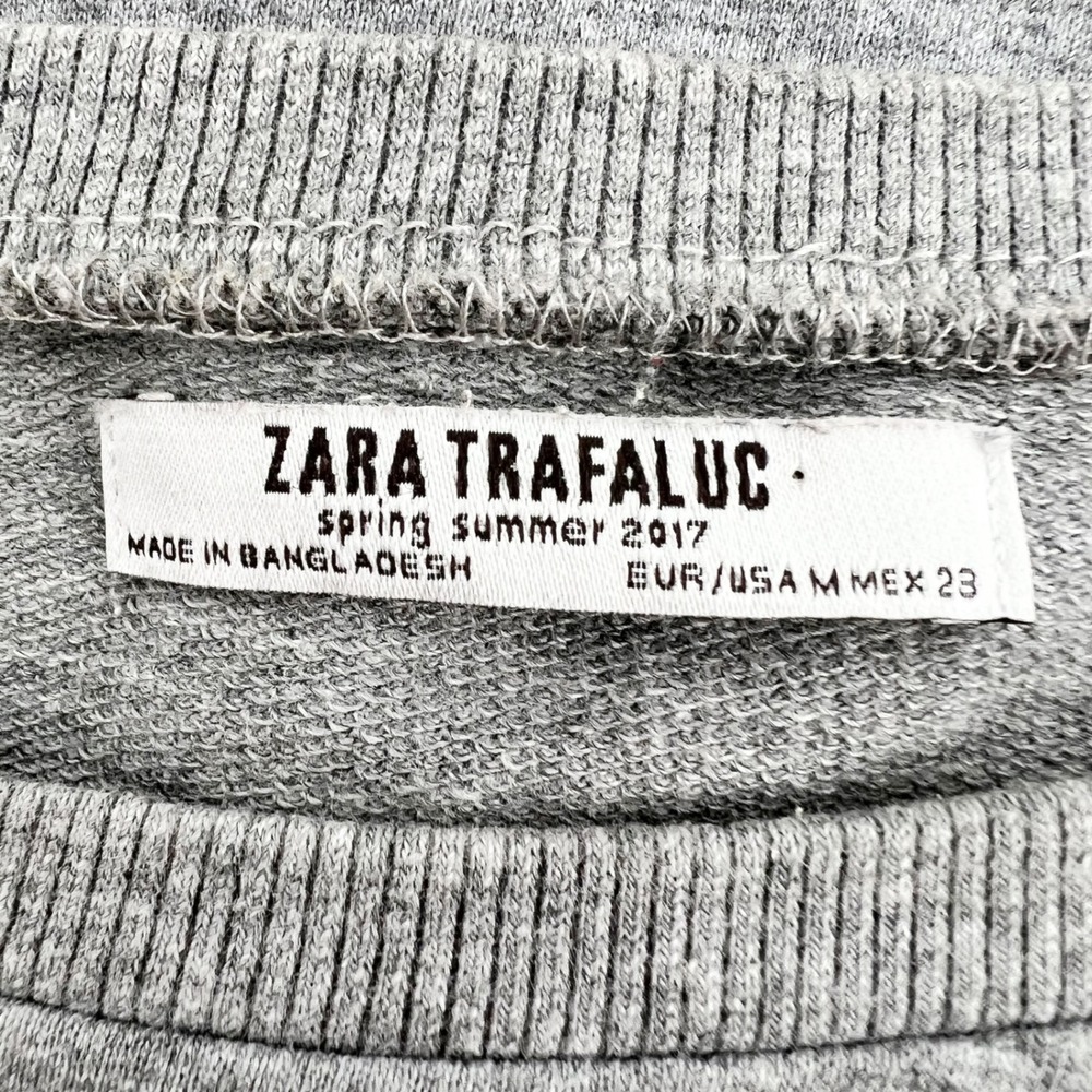 Zara Trafaluc Womens Medium Grey Ruffle Front Cropped Sweatshirt Raw Hem SS2017 - Picture 3 of 3